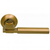 Изображение товара Ручка дверная на круглой розетке ARCHIE SILLUR 94A матовое золото/золото